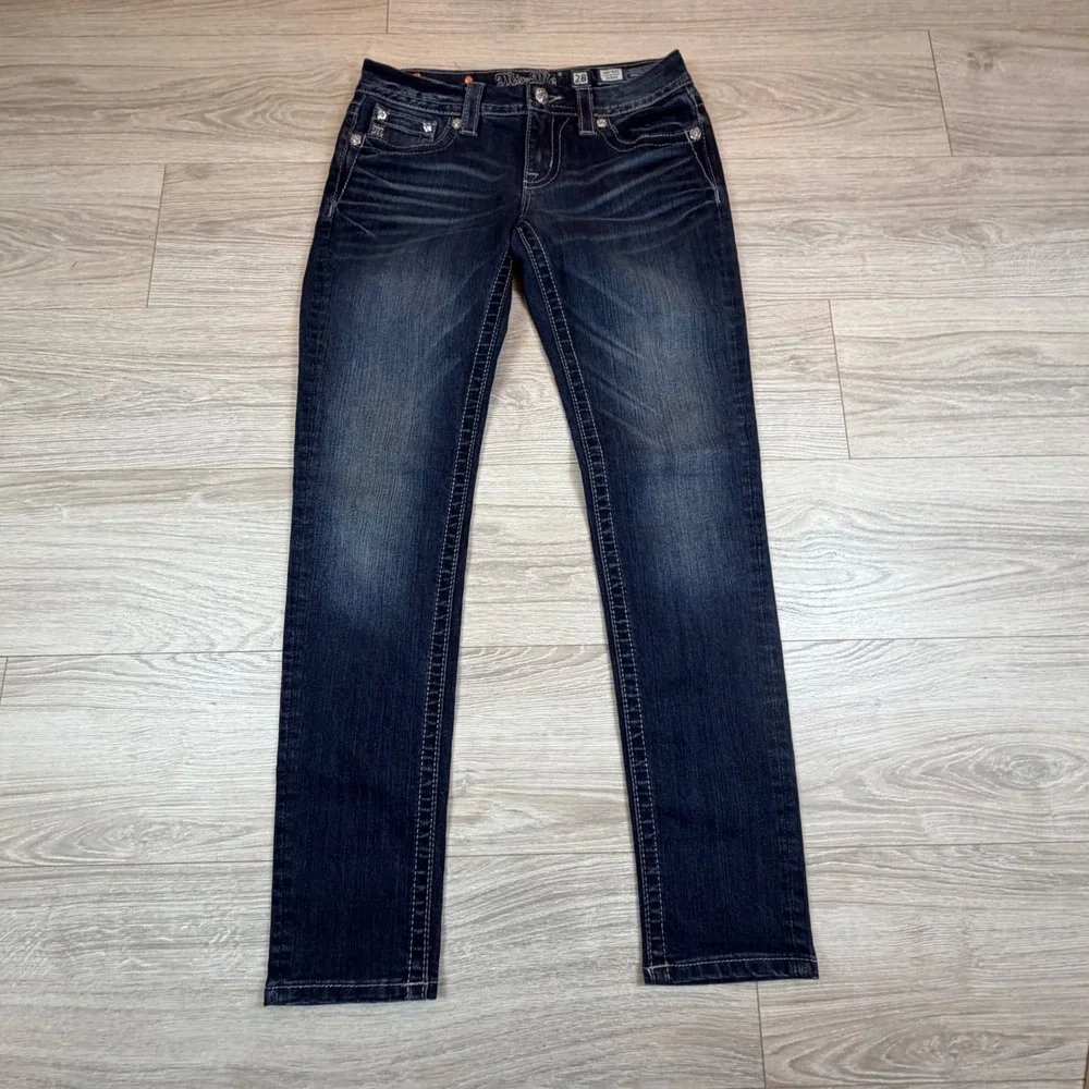 Buckle Miss‎ Me Womens Mid Rise Skinny Jeans Dark Wash Fleur De Lis Size 28